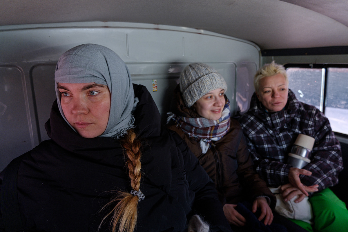 У аномальных мест Владимирской области появилась звуковая карта. Чтобы соединить актуальное искусство и мифологию края, современная художница Ульяна Подкорытова отправилась в исследовательскую экспедицию. И мы вместе с ней.