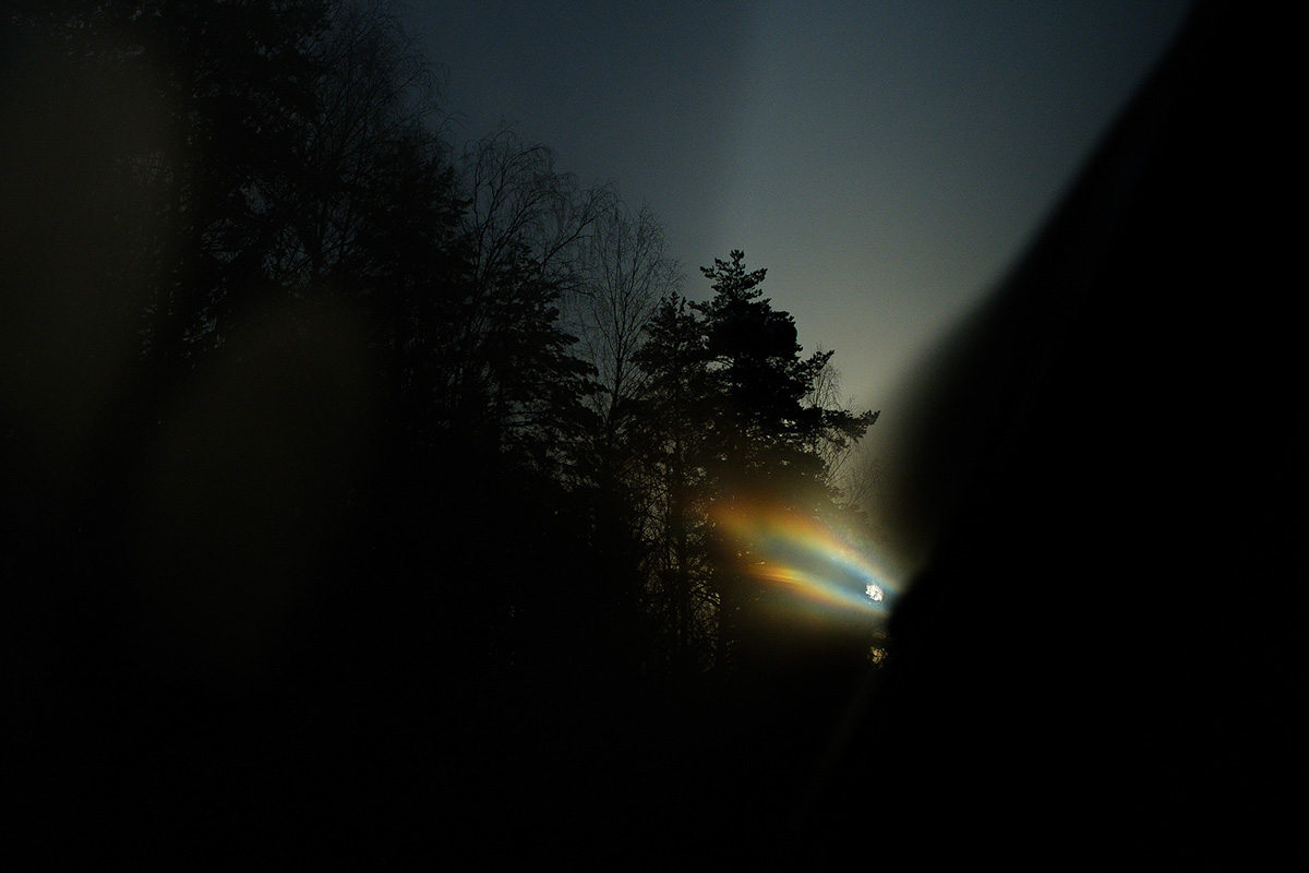 У аномальных мест Владимирской области появилась звуковая карта. Чтобы соединить актуальное искусство и мифологию края, современная художница Ульяна Подкорытова отправилась в исследовательскую экспедицию. И мы вместе с ней.