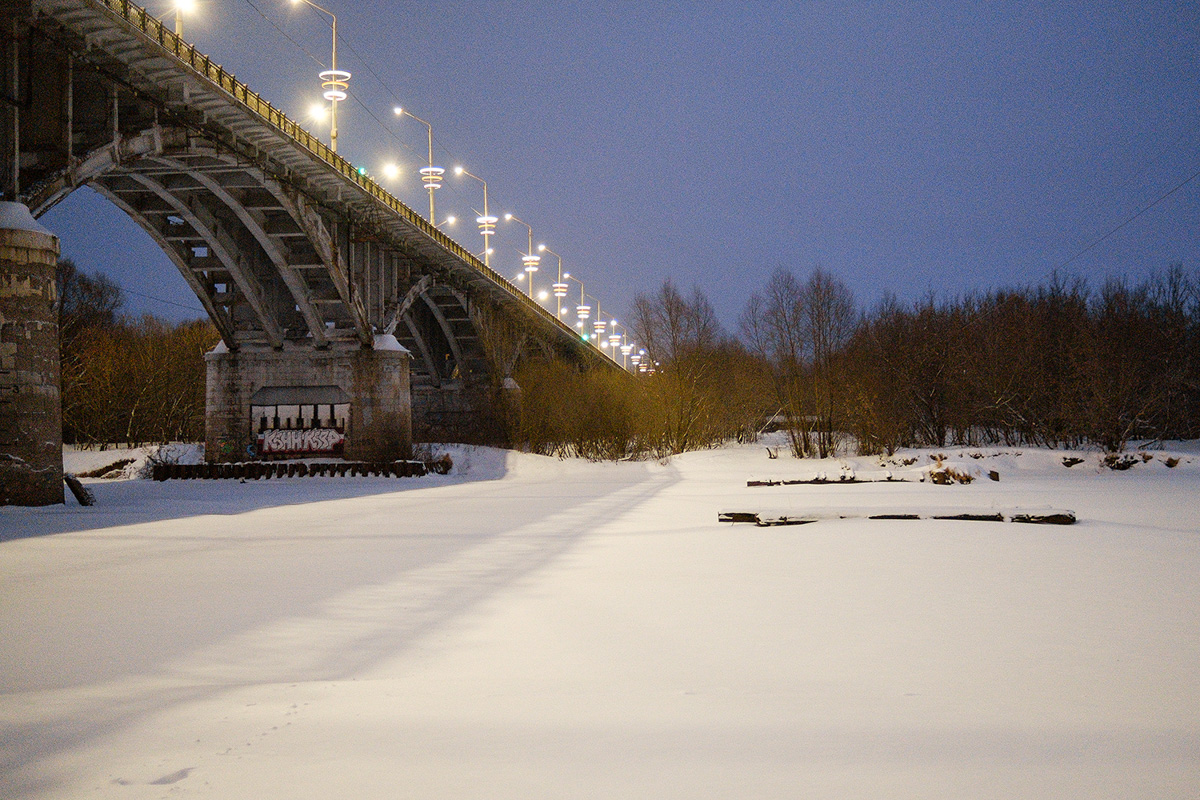 У аномальных мест Владимирской области появилась звуковая карта. Чтобы соединить актуальное искусство и мифологию края, современная художница Ульяна Подкорытова отправилась в исследовательскую экспедицию. И мы вместе с ней.