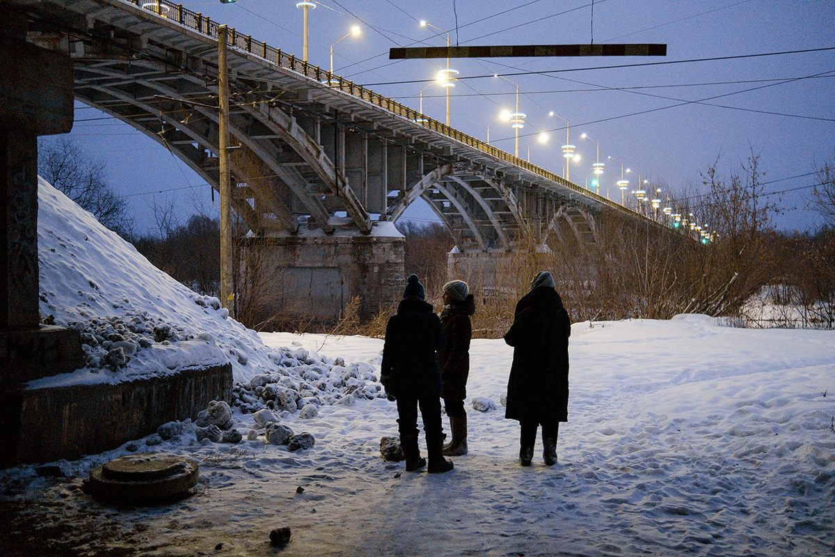 У аномальных мест Владимирской области появилась звуковая карта. Чтобы соединить актуальное искусство и мифологию края, современная художница Ульяна Подкорытова отправилась в исследовательскую экспедицию. И мы вместе с ней.