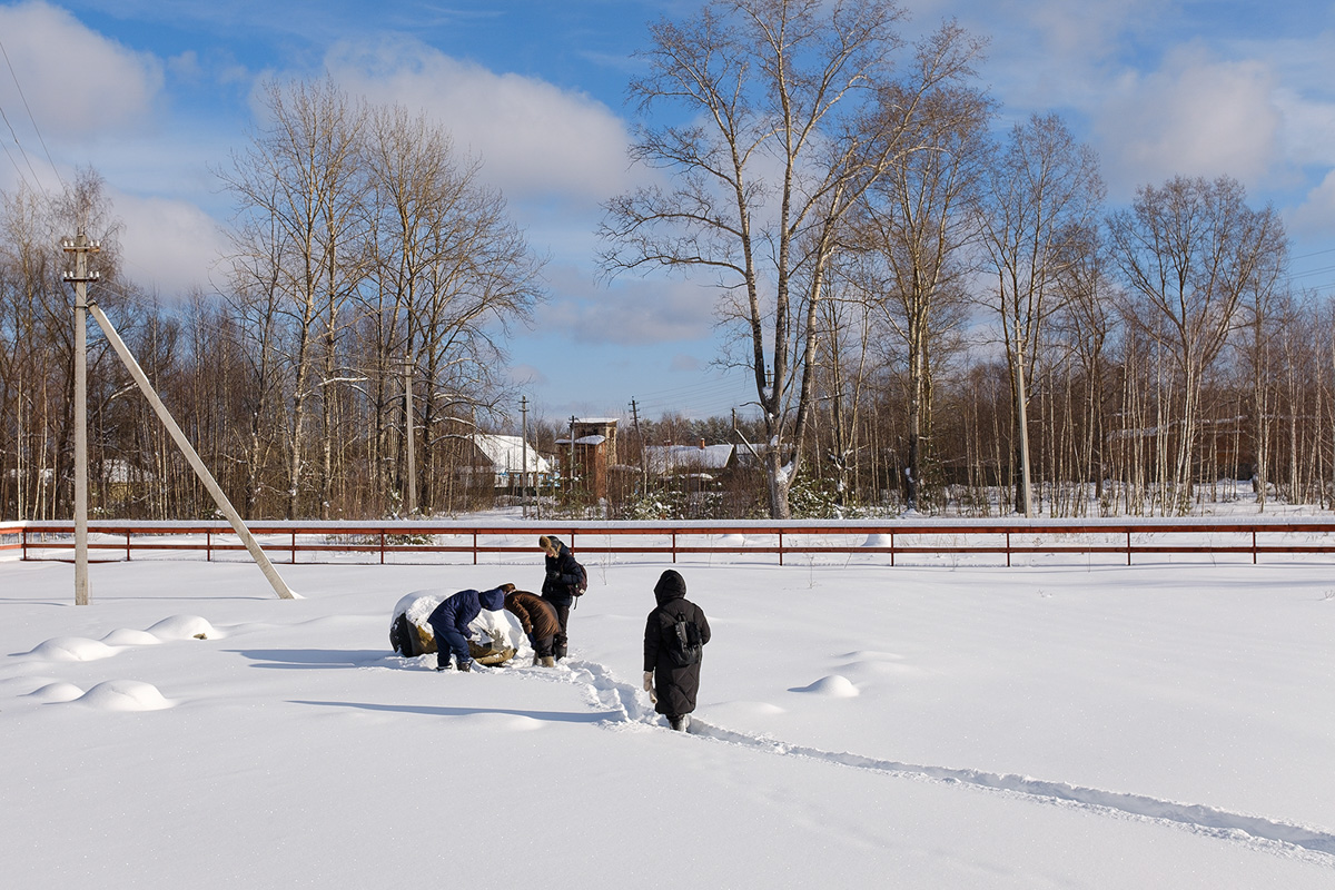 У аномальных мест Владимирской области появилась звуковая карта. Чтобы соединить актуальное искусство и мифологию края, современная художница Ульяна Подкорытова отправилась в исследовательскую экспедицию. И мы вместе с ней.