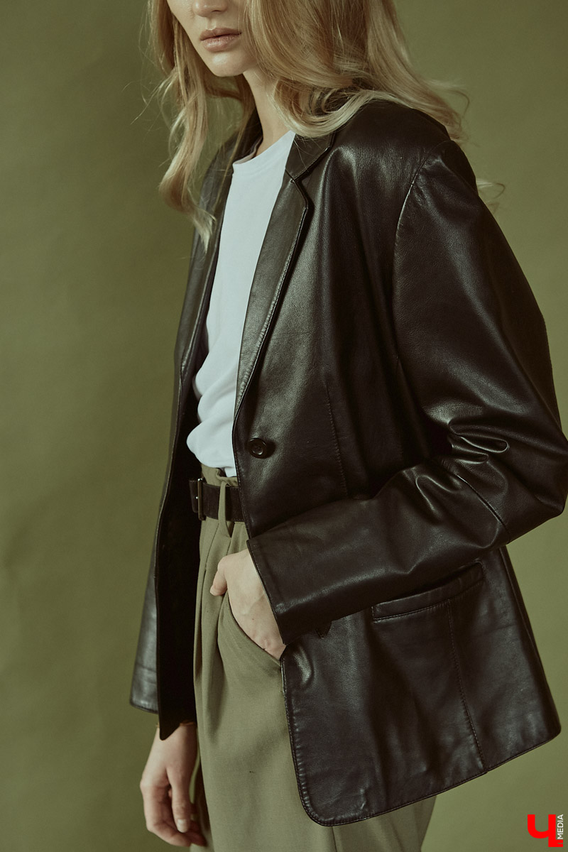 Молодая мама, в прошлом модель, Екатерина Карасёва поведала нам об эскизах для своей одежды и выборе между «универсальным» и «женственным».