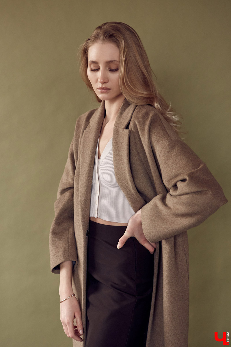 Молодая мама, в прошлом модель, Екатерина Карасёва поведала нам об эскизах для своей одежды и выборе между «универсальным» и «женственным».