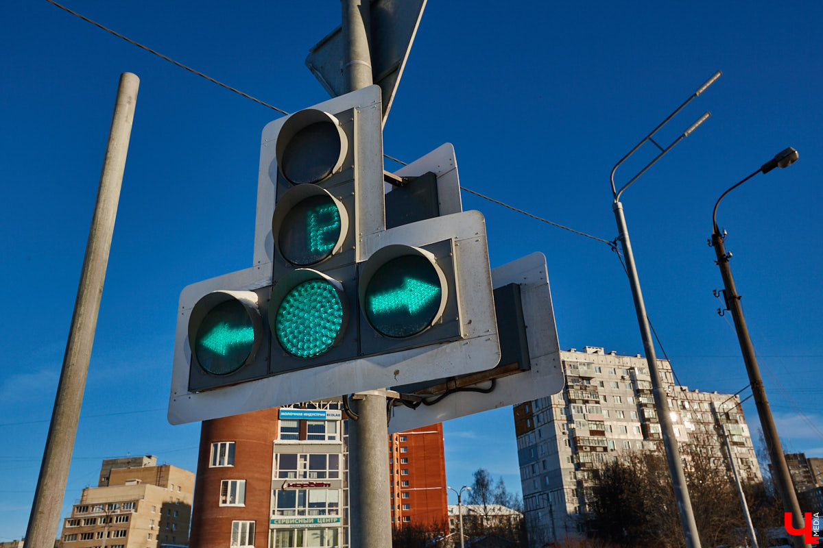 На Пекинке новая схема движения спровоцировала новые пробки. Как будут решать проблемы? И что там Рпенский проезд? Подготовили обзор животрепещущих дорожных историй.