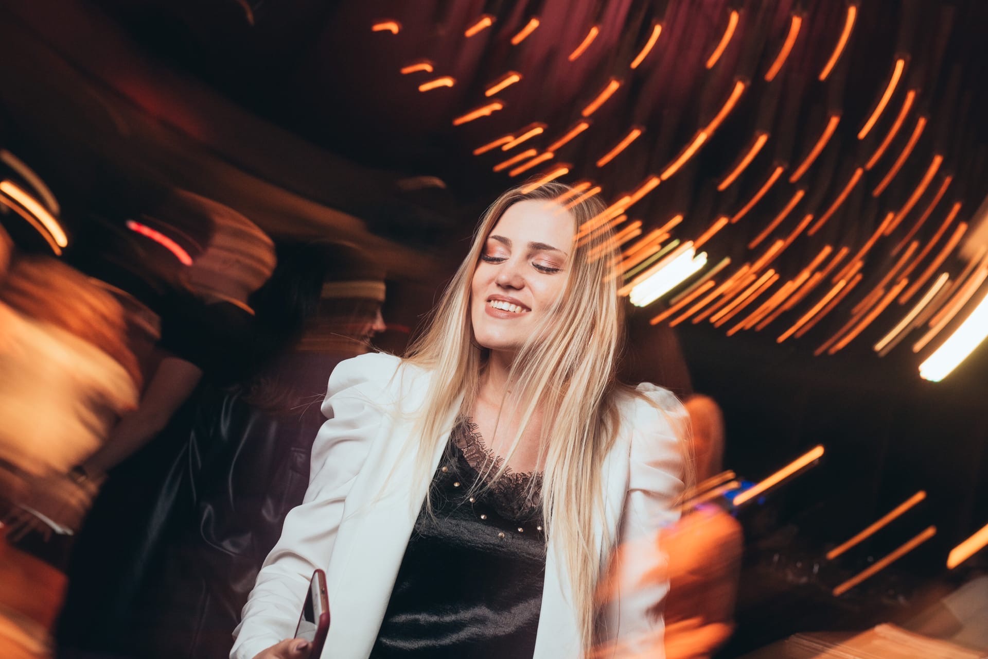 В предпраздничном плейлисте «Ключ-Медиа» собрал шестерых исполнителей, работающих в самых разных жанрах - от поп-музыки до классики. Пополняем плейлисты!