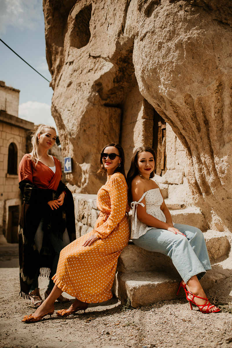 Поехать на отдых - это круто, а организовать его другим - круто вдвойне. Владимирцы, о которых мы сегодня расскажем, устраивают необычные туры уже не первый год. И каждый раз это что-нибудь этакое!