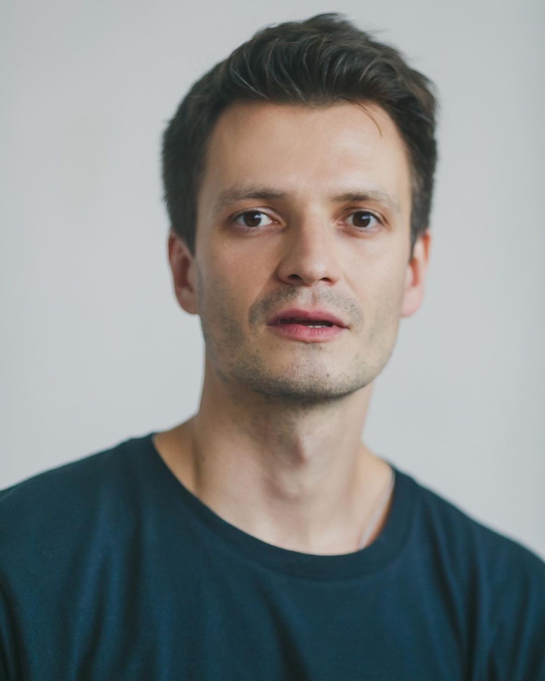 Пора познакомиться с миром поближе, рассудила редакция «Ключ-Медиа» и решилась на новую рубрику. Проект, в котором представителям разных профессий будут задавать не самые скромные вопросы