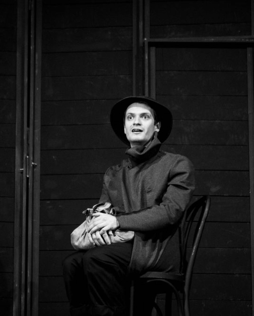 Пора познакомиться с миром поближе, рассудила редакция «Ключ-Медиа» и решилась на новую рубрику. Проект, в котором представителям разных профессий будут задавать не самые скромные вопросы