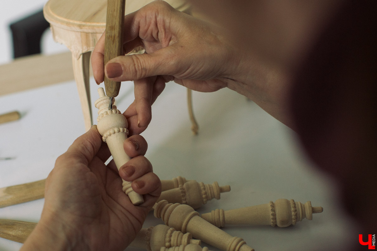 Мебель для кукольных домиков: от детской мечты до искусства миниатюры.