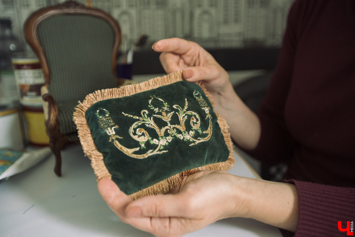 Мебель для кукольных домиков: от детской мечты до искусства миниатюры.