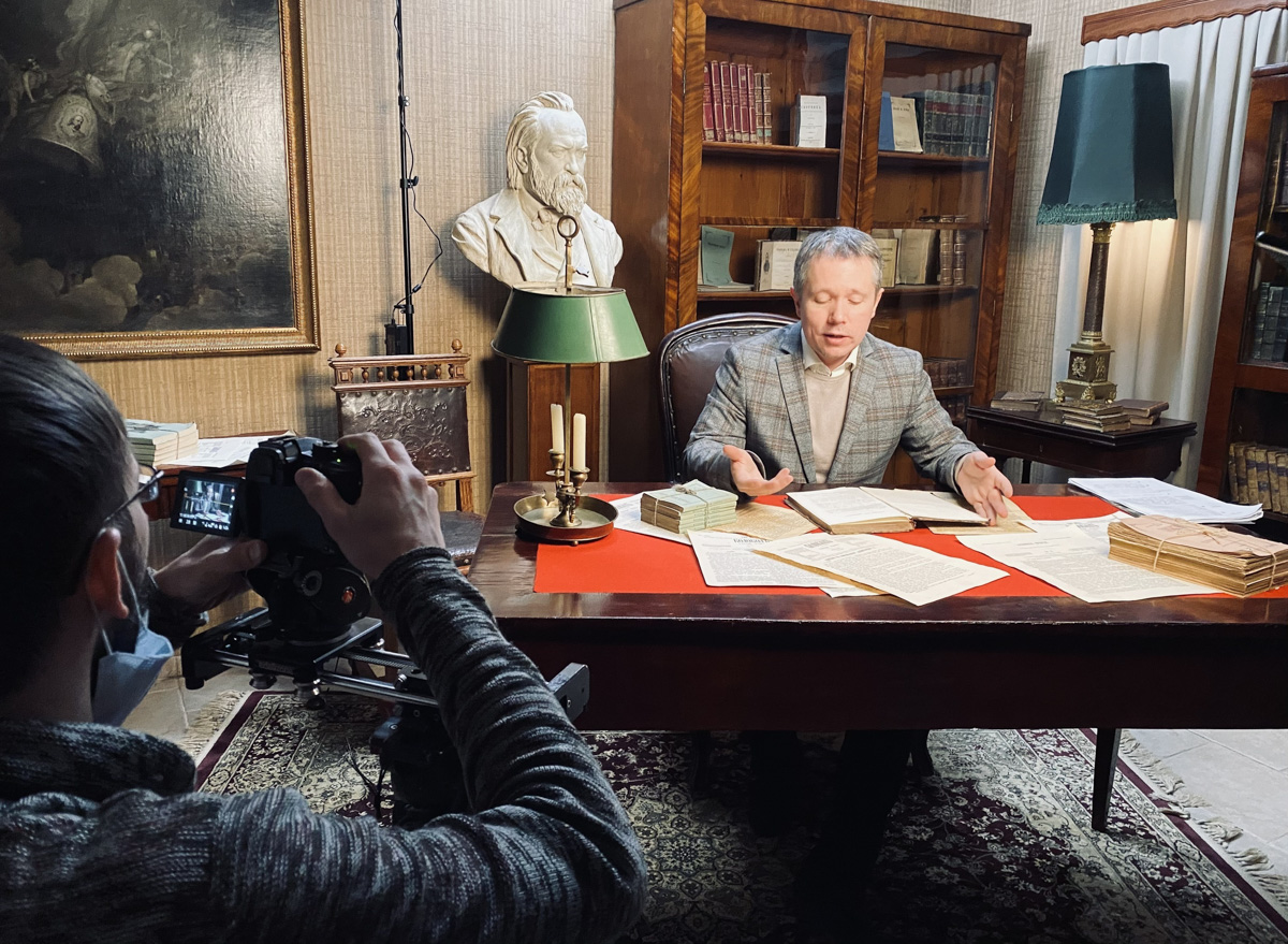 Проект «Имя. Символ 33» продолжает работу в третьем сезоне. Снят новый фильм. Его герой — Александр Иванович Герцен.