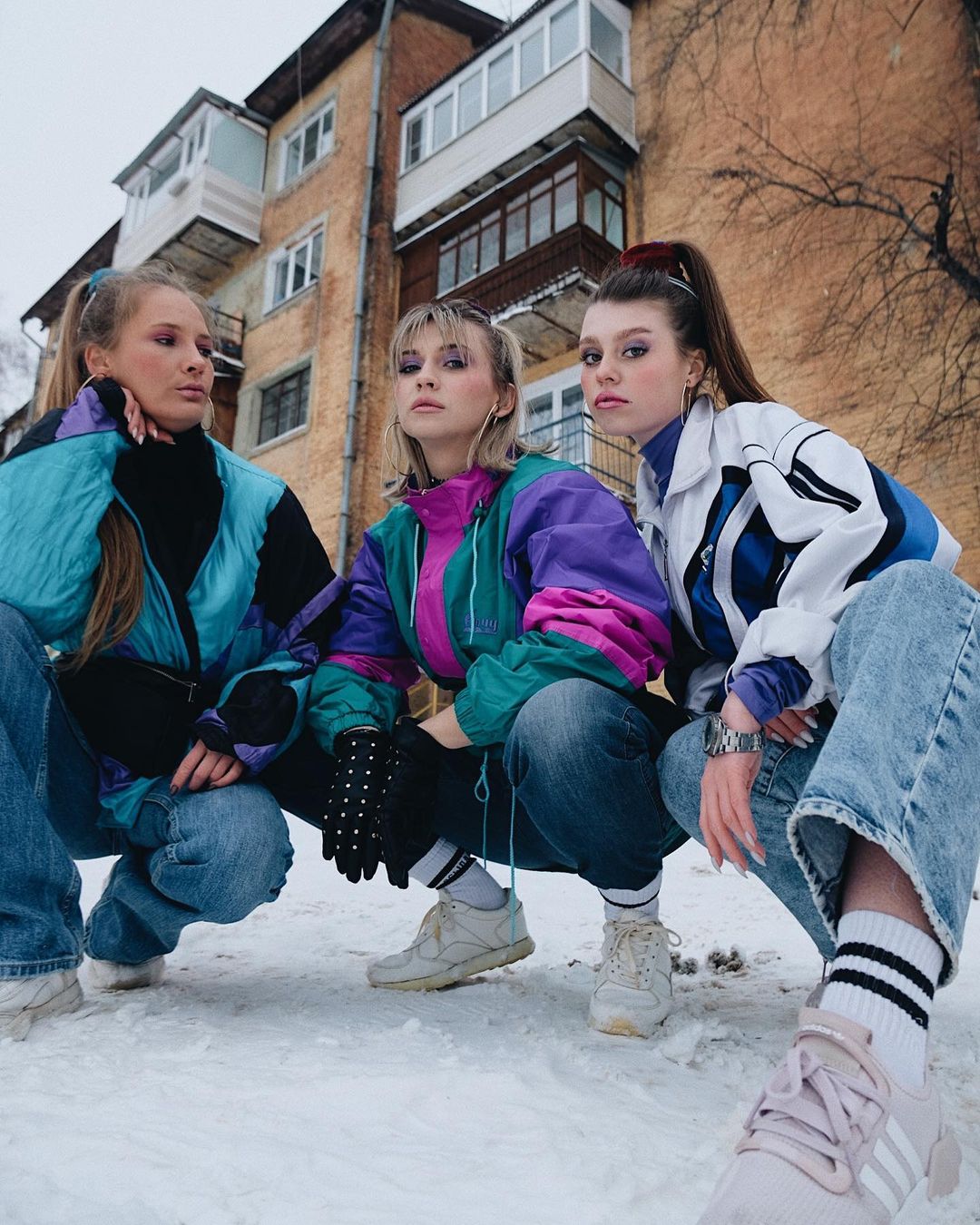 Эстетика восьмидесятых от Макса Сухаревского. Заряжаемся ностальгией и анализируем, откуда взялись миллионы просмотров.