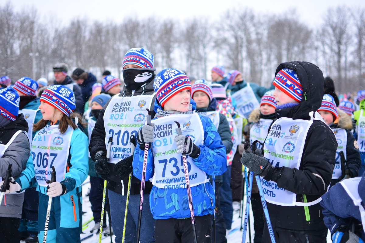 Сотни людей возле Пединститута, тысячи людей в «Дружбе». Поясняем за мужские развлечения в новом спортивном обзоре.