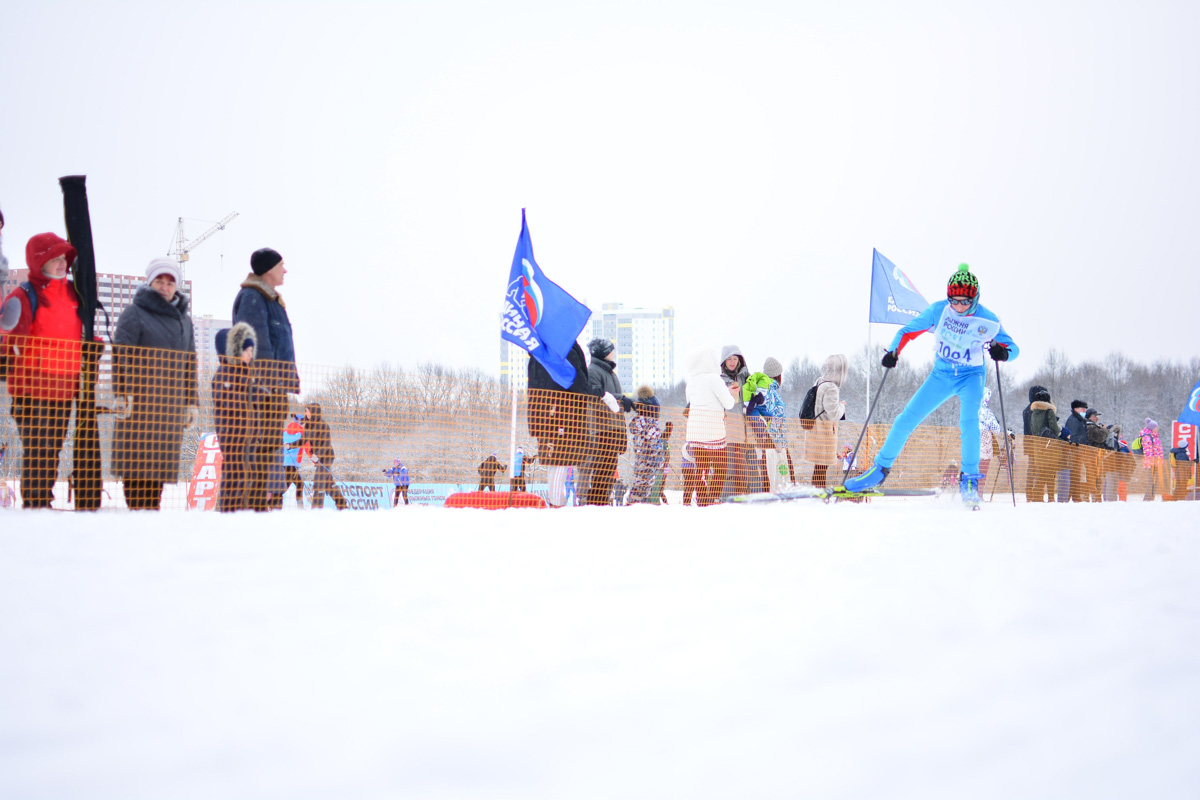 Сотни людей возле Пединститута, тысячи людей в «Дружбе». Поясняем за мужские развлечения в новом спортивном обзоре.