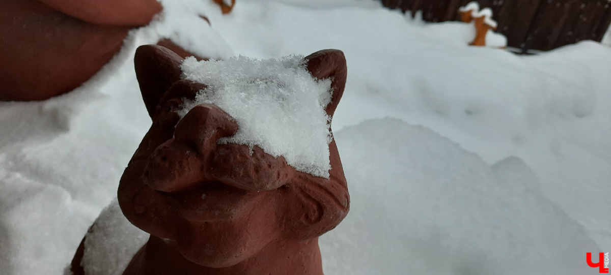 Суздаль - город древних памятников. Но по соседству с ними активно плодятся и множатся современные объекты. Как их расценивать? Спросили об этом у экспертов.