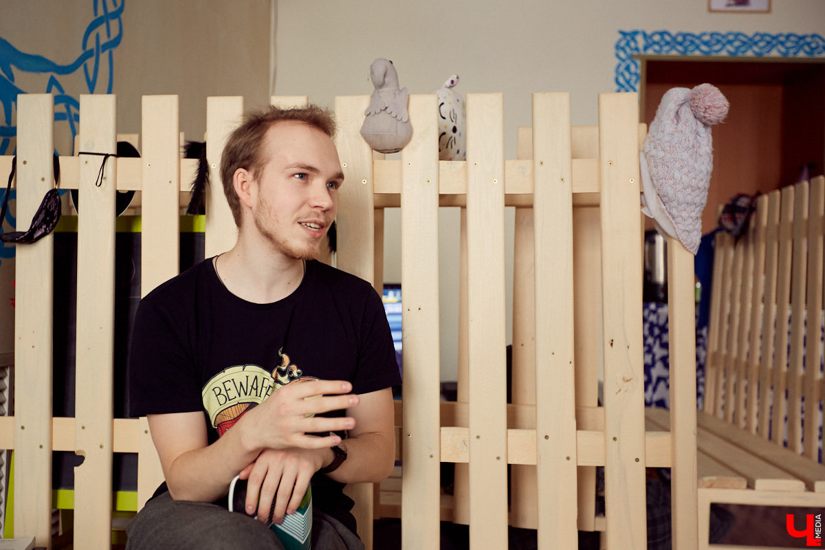 Семен Стенюгин - соционик, увлечен типологией личности уже давно. Проводит тематические вечера. Эксперт рассказал нам, где кончается лженаука и начинается настоящее погружение в знания.