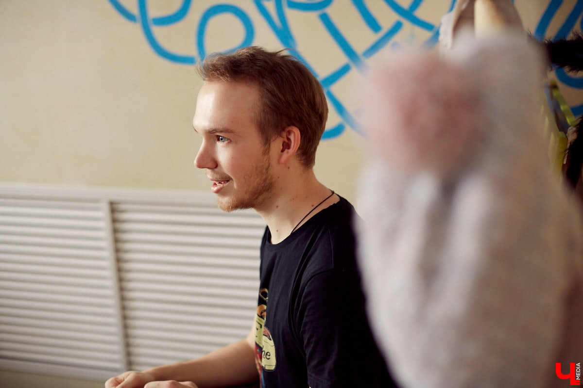 Семен Стенюгин - соционик, увлечен типологией личности уже давно. Проводит тематические вечера. Эксперт рассказал нам, где кончается лженаука и начинается настоящее погружение в знания.