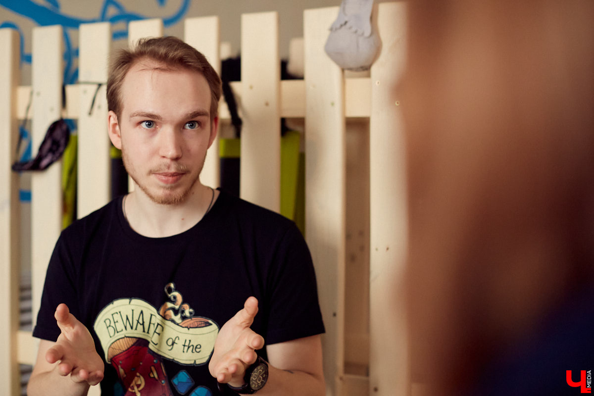 Семен Стенюгин - соционик, увлечен типологией личности уже давно. Проводит тематические вечера. Эксперт рассказал нам, где кончается лженаука и начинается настоящее погружение в знания.