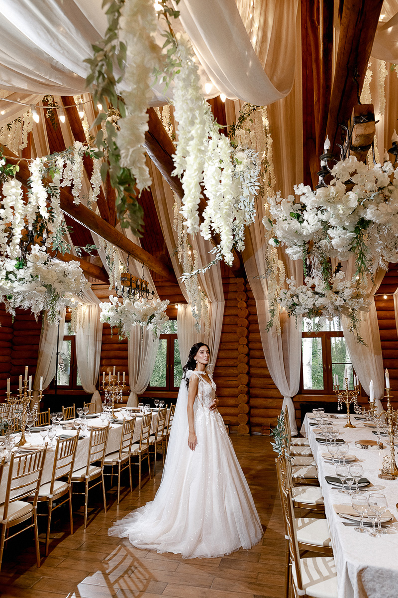 Победили стиль, вкус и эстетика. Так можно сказать о лучшей свадьбе, занявшей первое место ежегодной премии Wedmate Awards 2020.