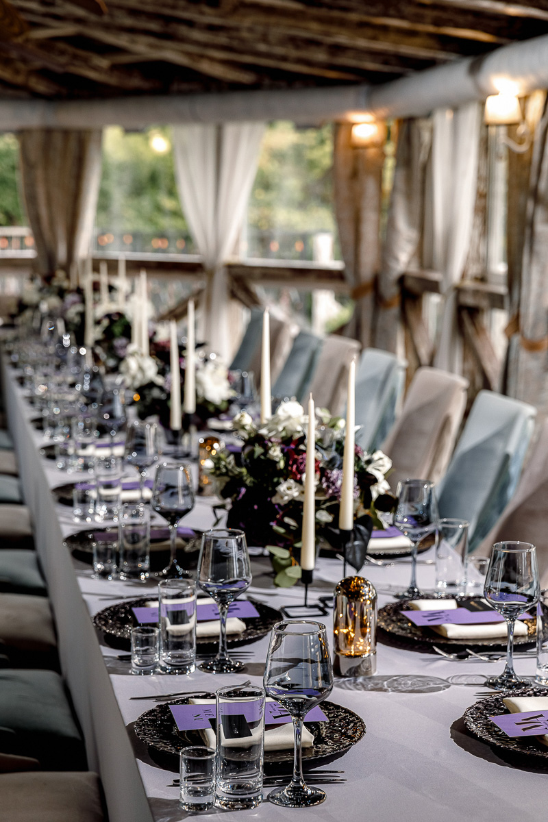 Победили стиль, вкус и эстетика. Так можно сказать о лучшей свадьбе, занявшей первое место ежегодной премии Wedmate Awards 2020.