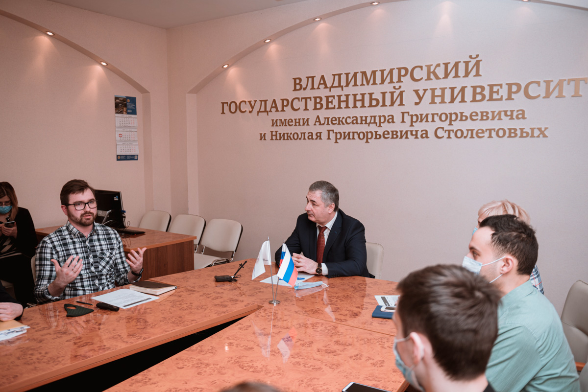 Как студенты могут повлиять на жизнь вуза и сделать что-то полезное для всего города или даже региона? У молодежи есть большой потенциал и верный союзник. О чем речь? И как все это работает?