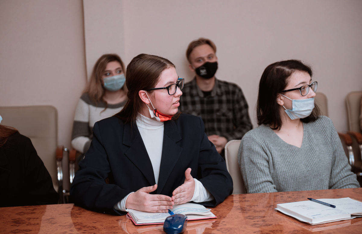 Как студенты могут повлиять на жизнь вуза и сделать что-то полезное для всего города или даже региона? У молодежи есть большой потенциал и верный союзник. О чем речь? И как все это работает?