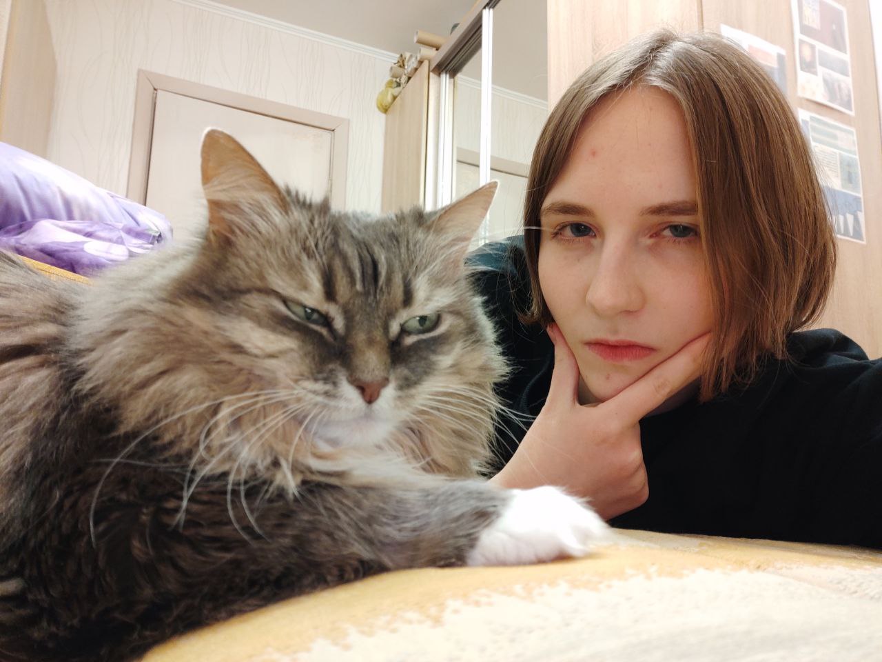 1 марта отмечают День кошек, а это значит, что пора передать привет хвостатым и усатым меньшим братьям, запечатленным в фотографиях счастливых владимирских хозяев.