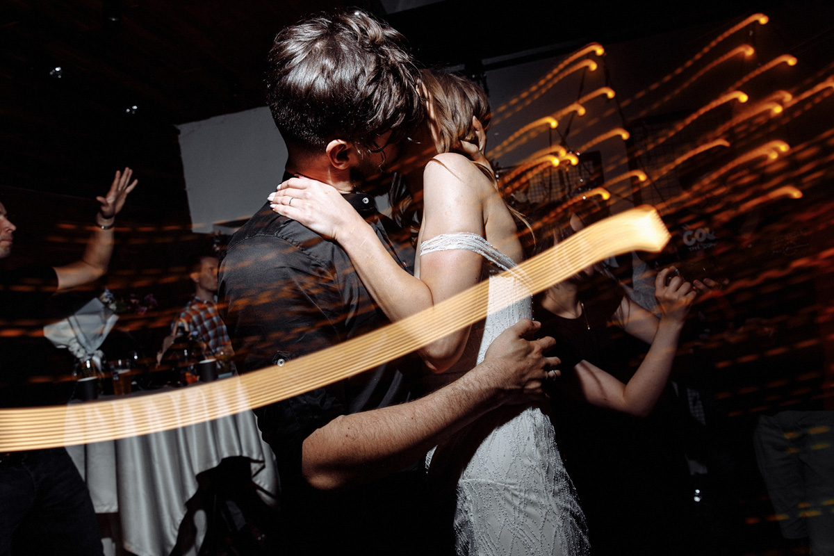 Пришло время поговорить о свадебных трендах наступившего года, чтобы быть во всеоружии при подготовке к долгожданному торжеству.