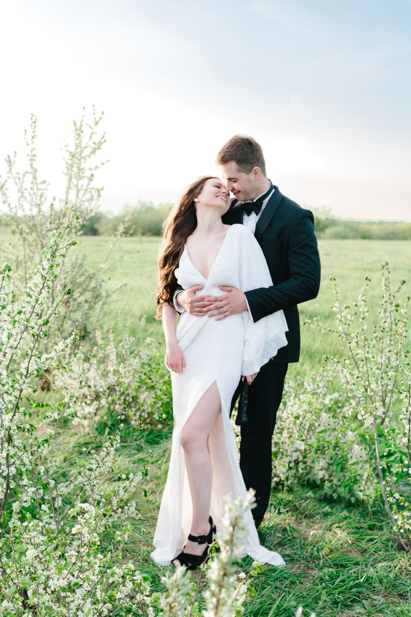 Пришло время поговорить о свадебных трендах наступившего года, чтобы быть во всеоружии при подготовке к долгожданному торжеству.