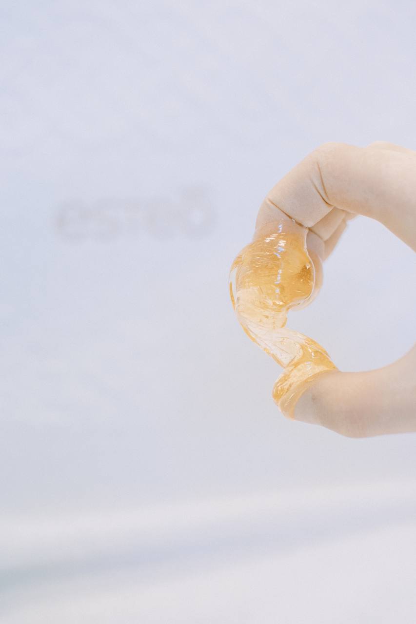 Мы продолжаем рубрику «Неудобные вопросы». На сей раз подготовили для вас интервью с представителем самой гладкой профессии — мастером шугаринга.