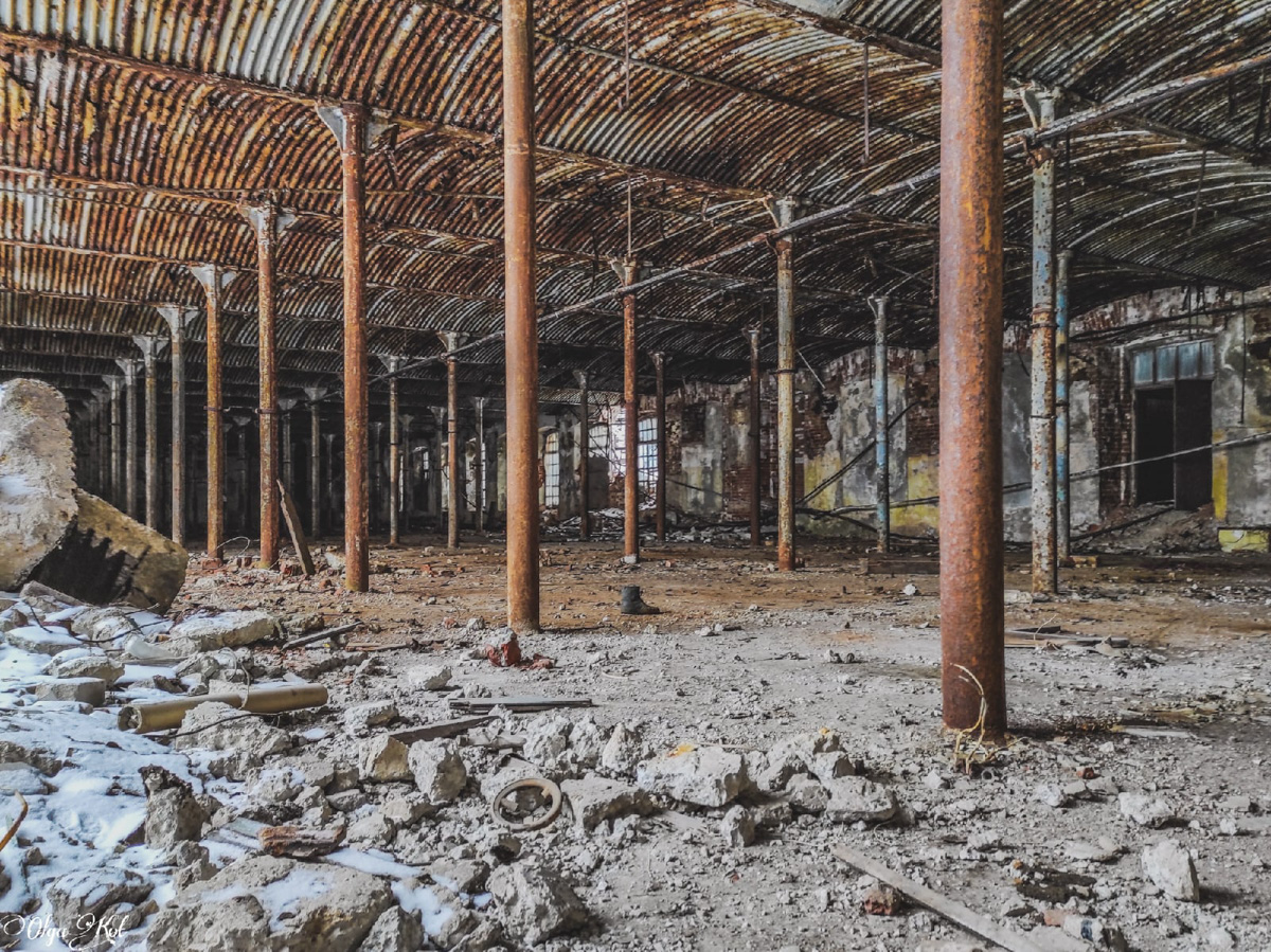 От эпохи фабрикантов до современной разрухи. Ковровской ткацкой фабрики им. Абельмана уже 200 лет. Ныне она заброшена. Тревел-блогер Ольга Кот поделилась ее фотографиями, а мы вспомнили о богатом прошлом постройки.