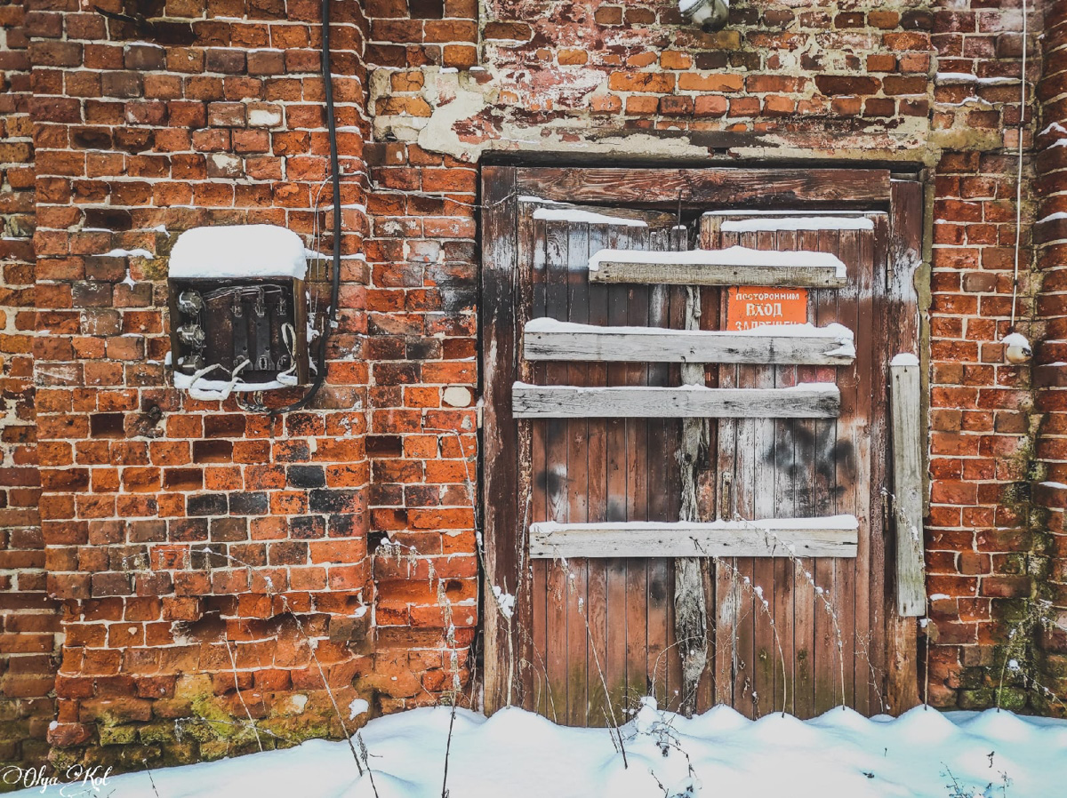 От эпохи фабрикантов до современной разрухи. Ковровской ткацкой фабрики им. Абельмана уже 200 лет. Ныне она заброшена. Тревел-блогер Ольга Кот поделилась ее фотографиями, а мы вспомнили о богатом прошлом постройки.