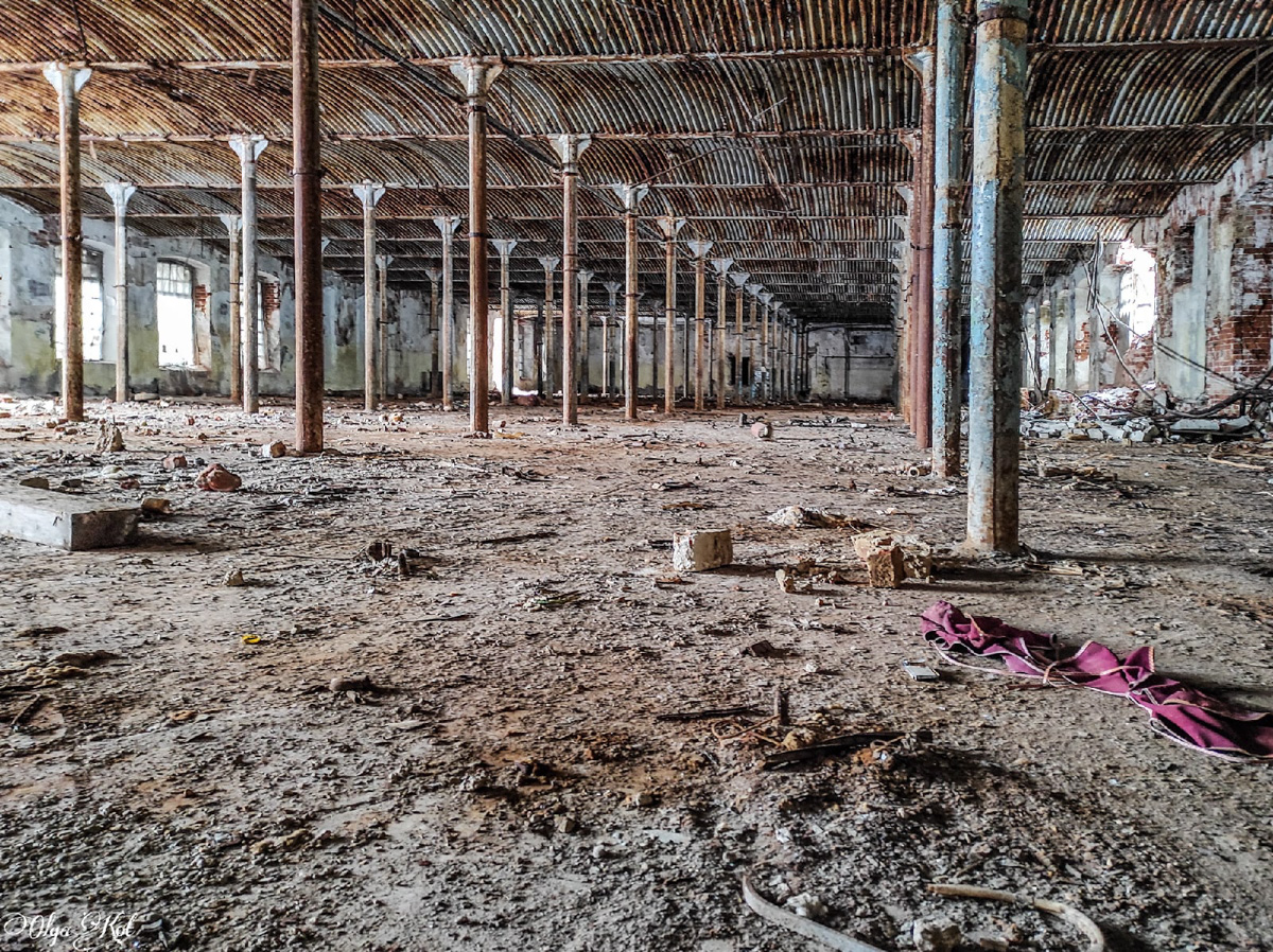 От эпохи фабрикантов до современной разрухи. Ковровской ткацкой фабрики им. Абельмана уже 200 лет. Ныне она заброшена. Тревел-блогер Ольга Кот поделилась ее фотографиями, а мы вспомнили о богатом прошлом постройки.