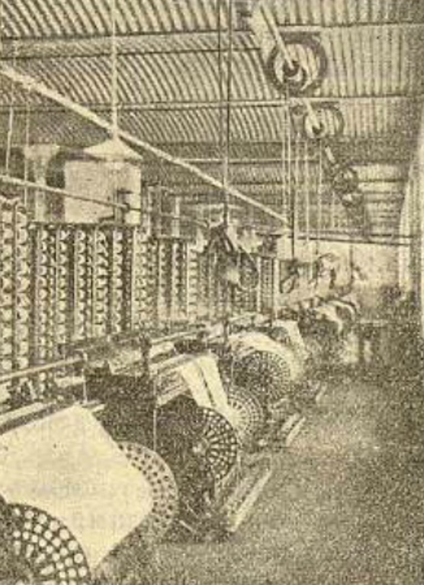 От эпохи фабрикантов до современной разрухи. Ковровской ткацкой фабрики им. Абельмана уже 200 лет. Ныне она заброшена. Тревел-блогер Ольга Кот поделилась ее фотографиями, а мы вспомнили о богатом прошлом постройки.