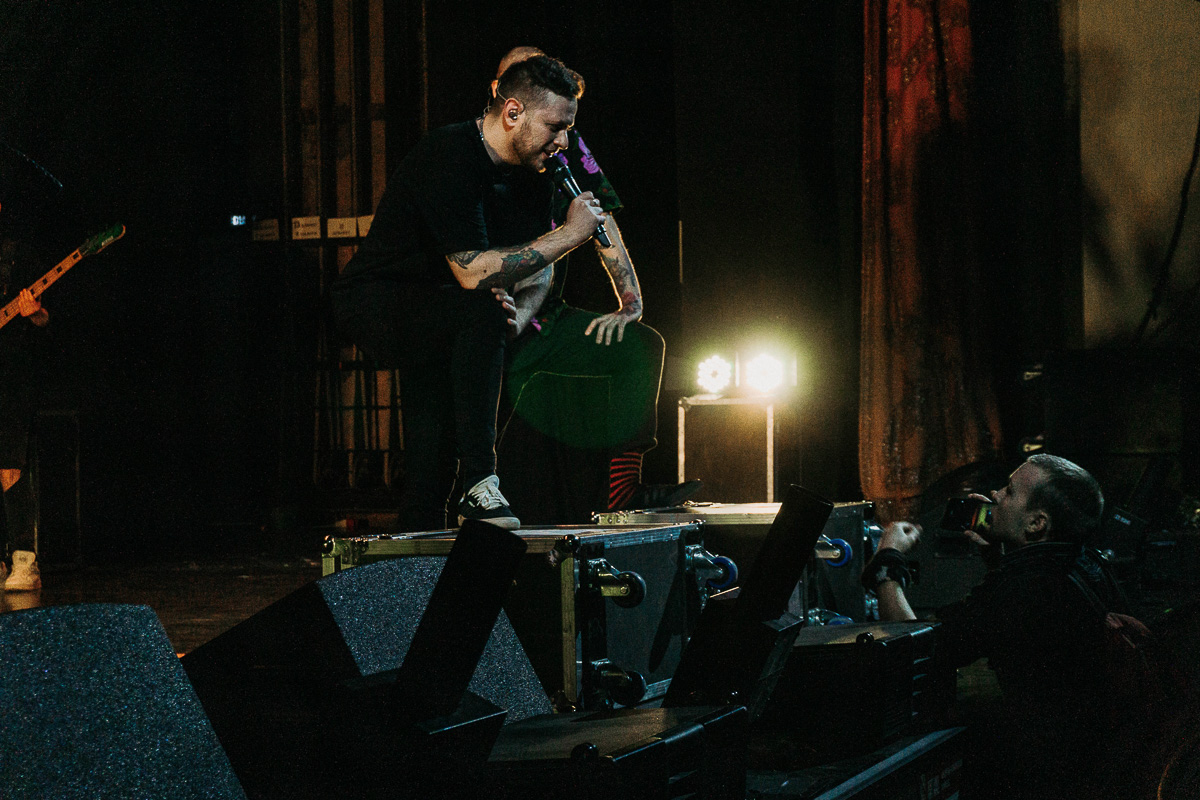 Гости из других городов и дикая pauzern crew. Рассказываем о неожиданностях первого концерта Anacondaz во Владимире