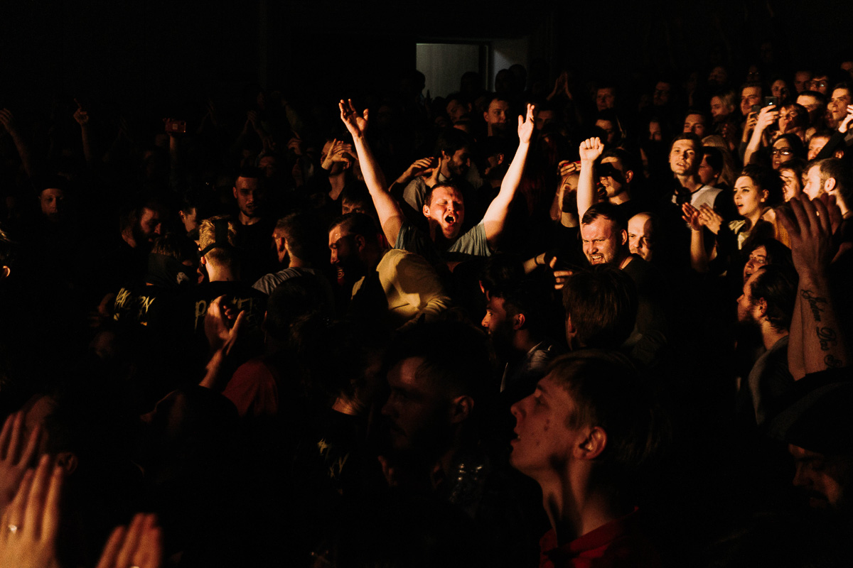 Гости из других городов и дикая pauzern crew. Рассказываем о неожиданностях первого концерта Anacondaz во Владимире