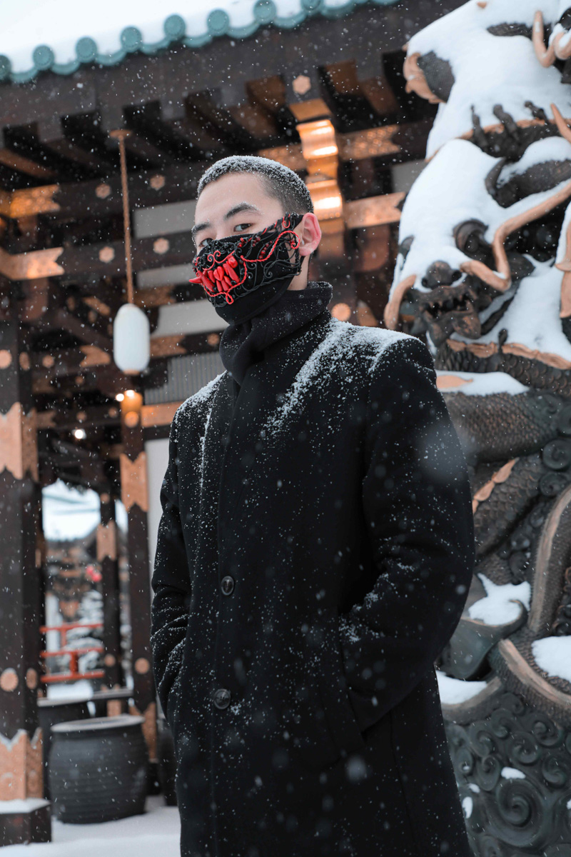 Fashion Week Milan - одно из топовых событий в мире моды. И в нем поучаствовала дизайнер Евгения Хренова. Владимирская мастерица представила свою коллекцию масок.