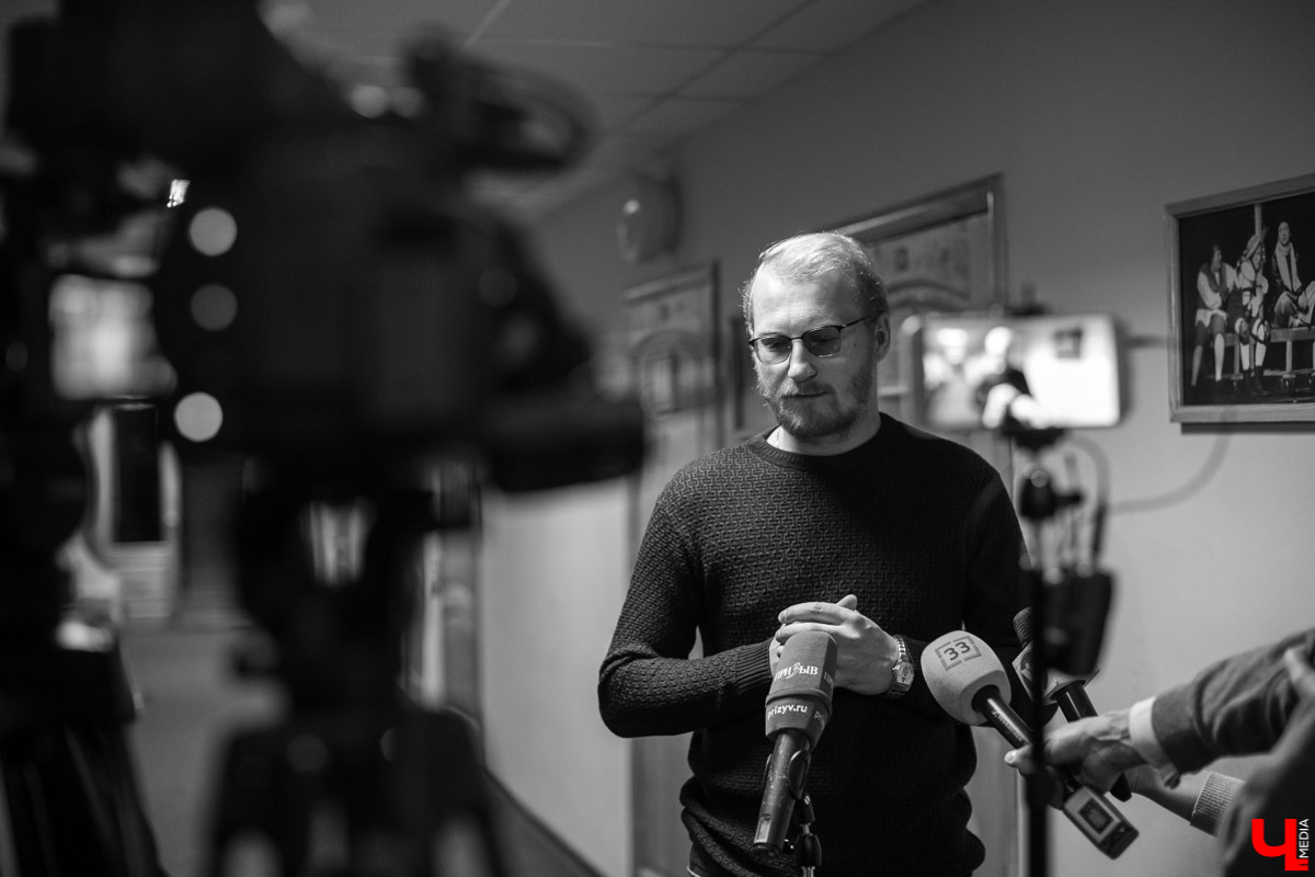 Самый молодой титулованный режиссер драмтеатра Владимир Кузнецов о том, чего ждать зрителям от местной сцены, и появлении вербатима во Владимире.