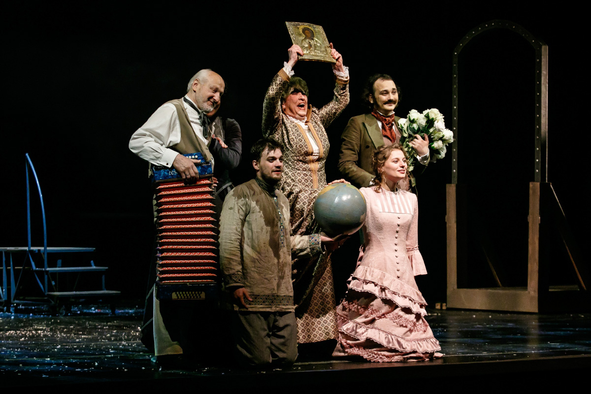 Самый молодой титулованный режиссер драмтеатра Владимир Кузнецов о том, чего ждать зрителям от местной сцены, и появлении вербатима во Владимире.