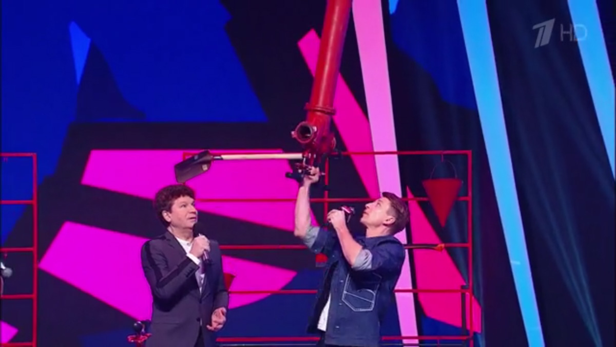 Никита Меркутов - спасатель, тушит пожары. А в свободное время занимается тяжелой атлетикой. В эфире Первого канала муромский огнеборец совместил две ипостаси.