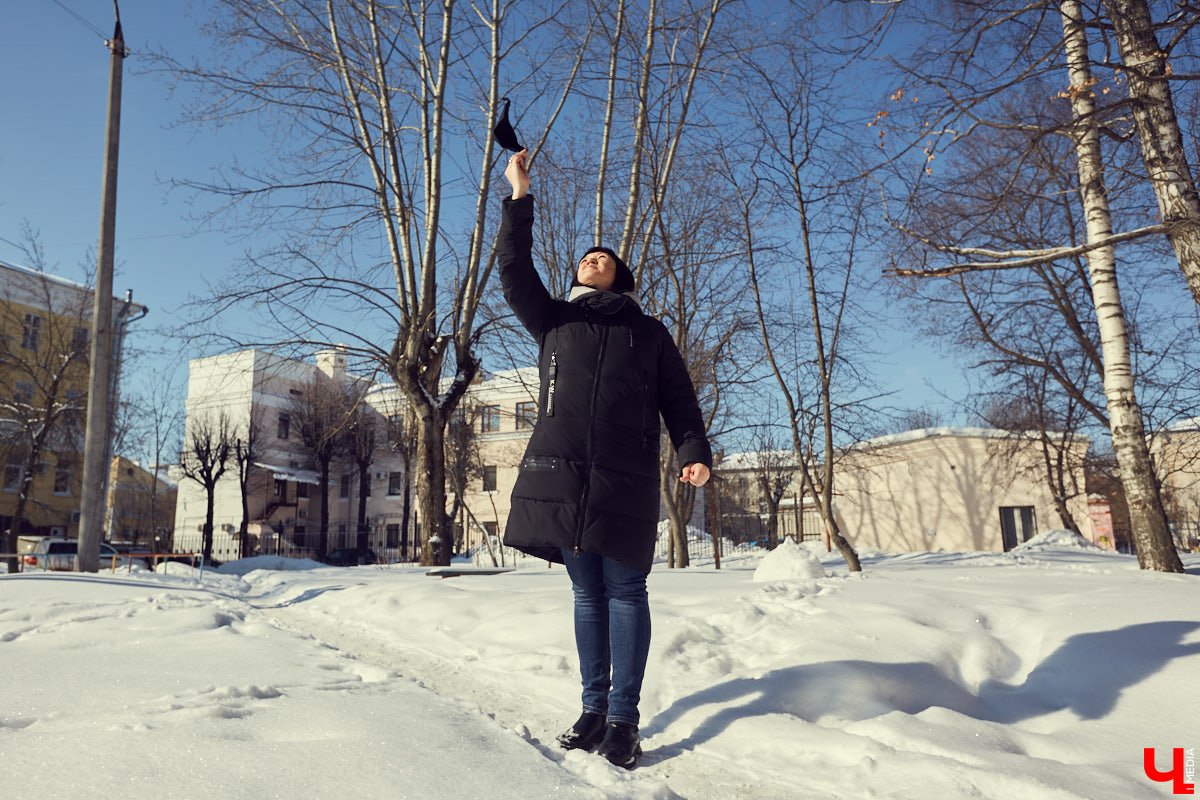 Владимирцы, переболевшие коронавирусом, поделились своими историями о том, как протекала у них эта болезнь, какие были осложнения после и как долго длился процесс восстановления.