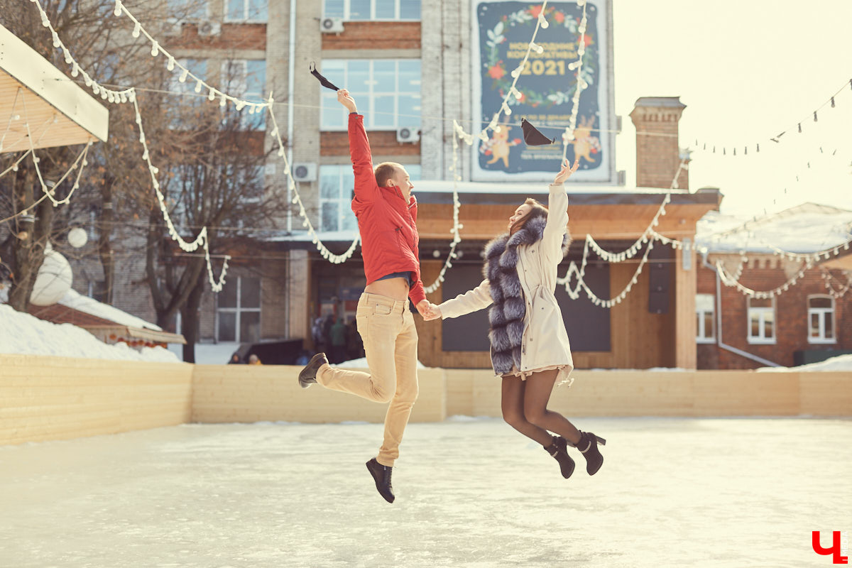 Владимирцы, переболевшие коронавирусом, поделились своими историями о том, как протекала у них эта болезнь, какие были осложнения после и как долго длился процесс восстановления.