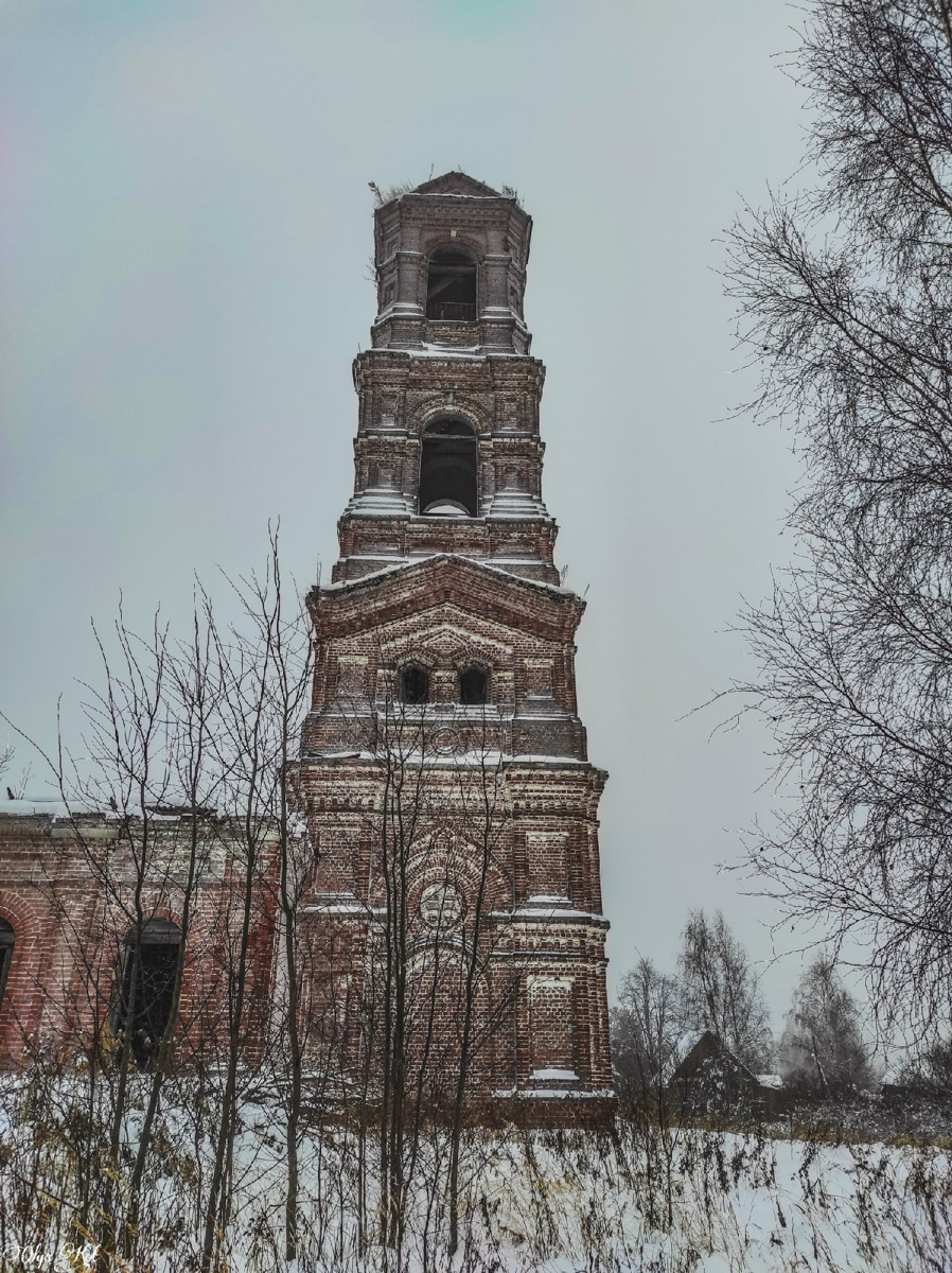 Блогер Ольга Кот побывала в селе Леонтьево Камешковского района и поделилась с нами замечательными фотографиями. Мы разузнали побольше о месте и делимся с вами историей.