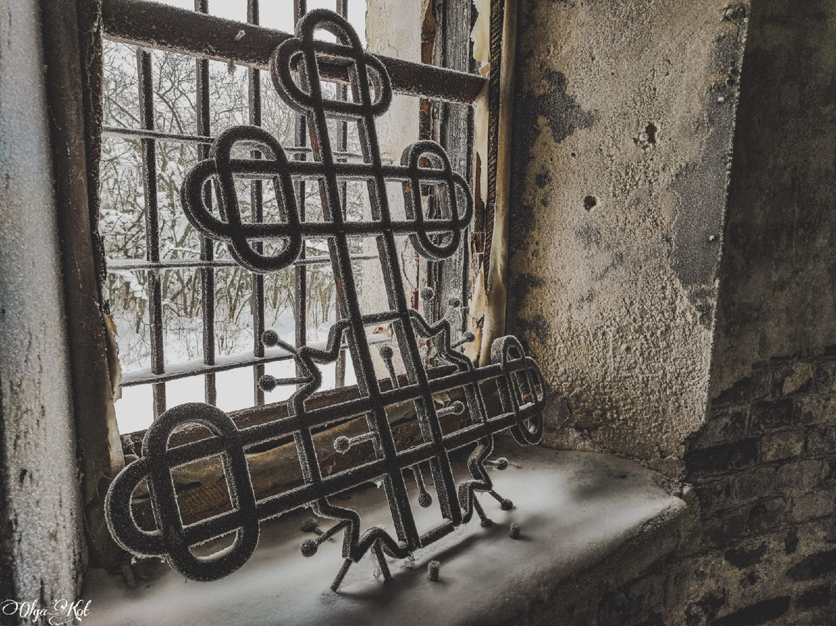 Блогер Ольга Кот побывала в селе Леонтьево Камешковского района и поделилась с нами замечательными фотографиями. Мы разузнали побольше о месте и делимся с вами историей.