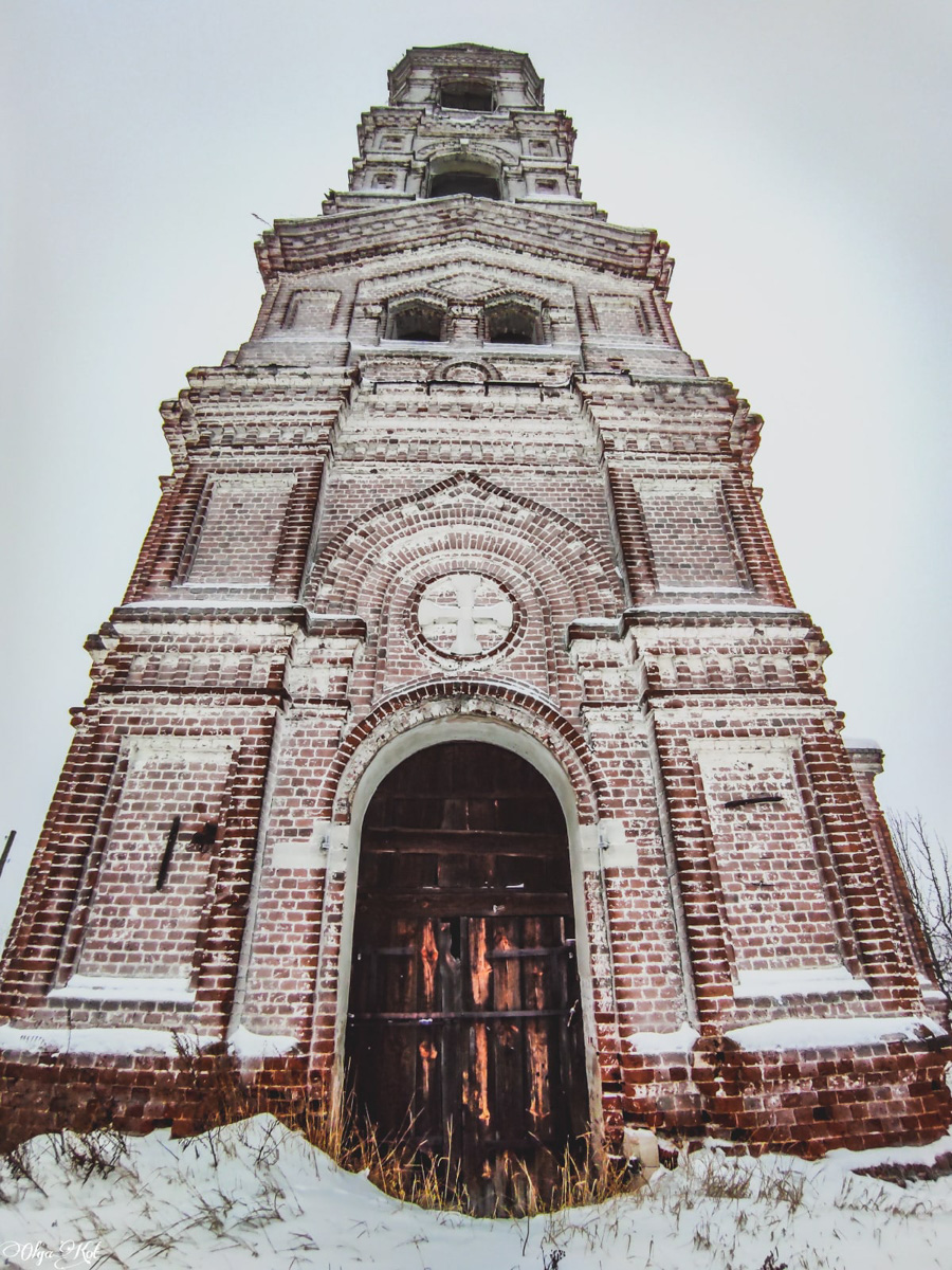 Блогер Ольга Кот побывала в селе Леонтьево Камешковского района и поделилась с нами замечательными фотографиями. Мы разузнали побольше о месте и делимся с вами историей.