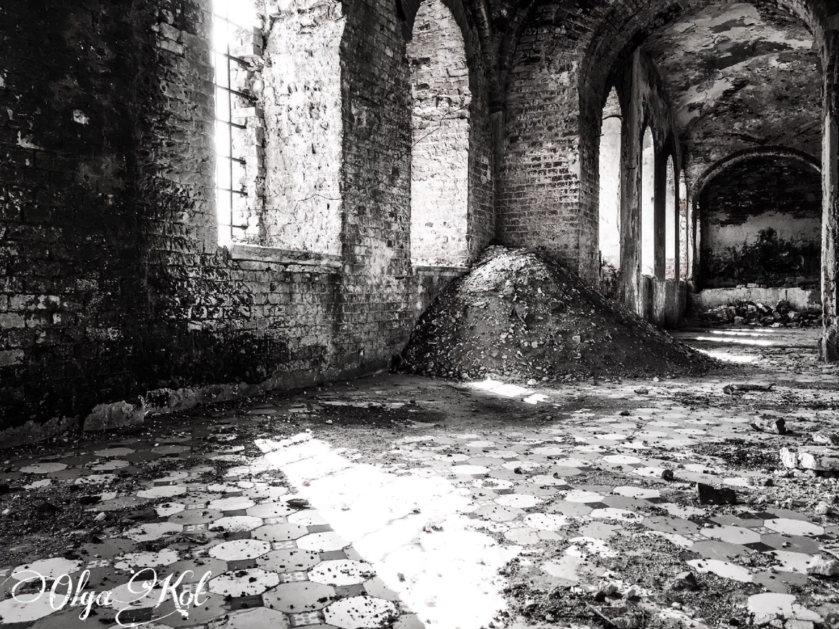 Блогер Ольга Кот побывала в селе Леонтьево Камешковского района и поделилась с нами замечательными фотографиями. Мы разузнали побольше о месте и делимся с вами историей.