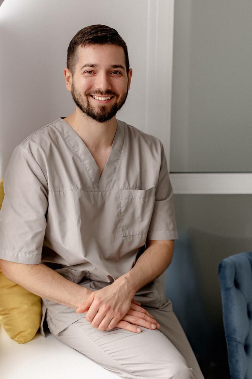 Пляжный сезон не за горами, пора готовиться! Работать над «формами» можно не только на силовых тренировках, но и с помощью специального массажа на аппарате R-Sleek. Эффект от него впечатляющий. Сейчас мы все вам расскажем.