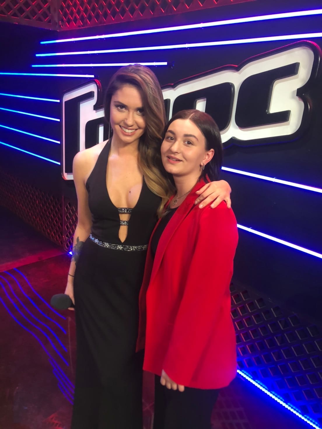 Четырнадцатилетняя владимирская вокалистка Кира Гоголадзе очаровала жюри вокального проекта не только голосом, но и осознанностью. Знакомимся с участницей шоу, попавшей в команду Басты.