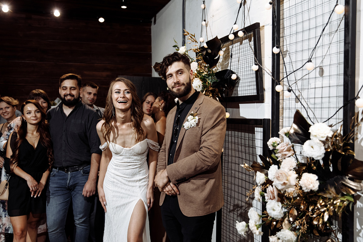 Свадьбы сегодня совершенно не похожи на то, что можно увидеть на фото с конца 90-х. Что же конкретно изменилось в этой сфере за последние 20 лет?