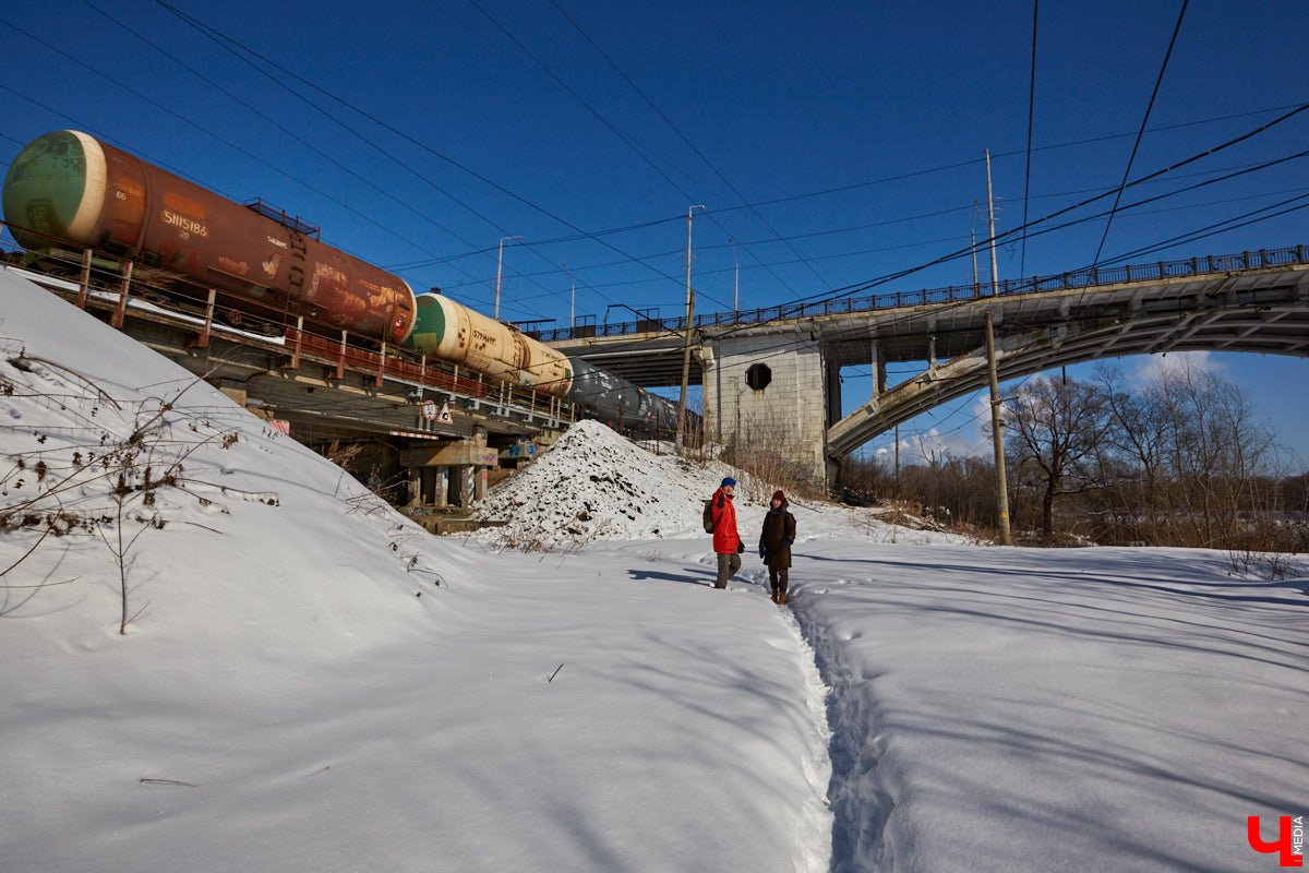 Окрест бывшей Грабиловки: прибрежные заросли бывших огородов, коммуна кришнаитов в доме Мочалиной и закопанный клад. Какие еще тайны помнит Николо-Галейская улица?